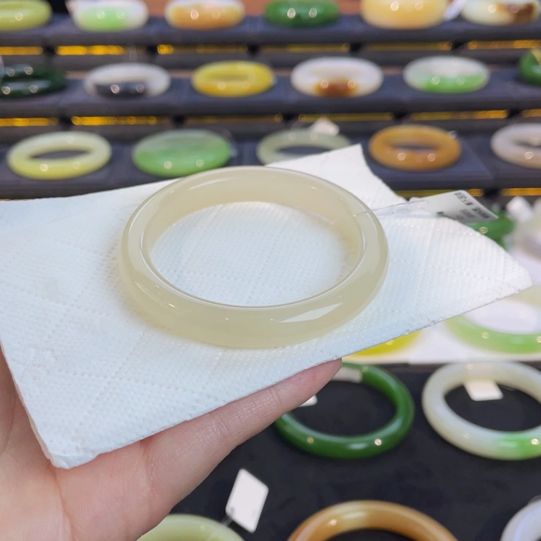 未镶嵌手镯和田玉藕粉手镯5253