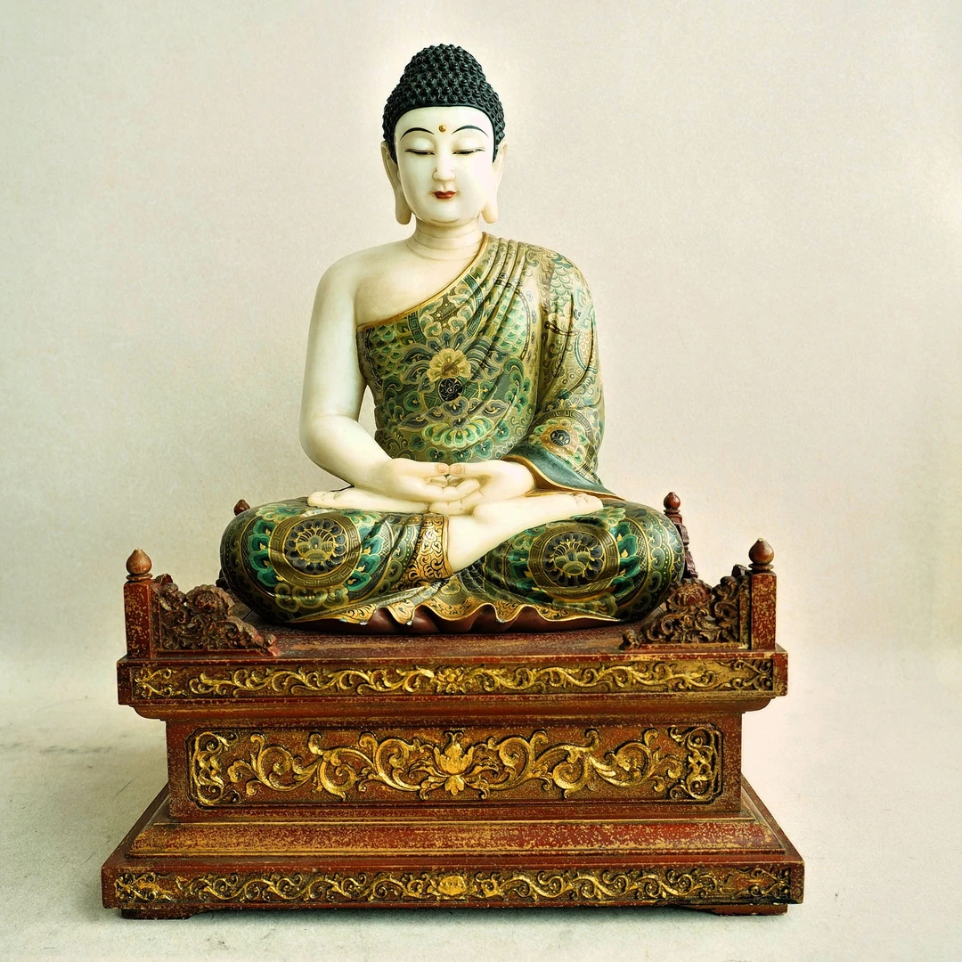 文华开物第137期拍品 9 清 石雕释迦牟尼佛