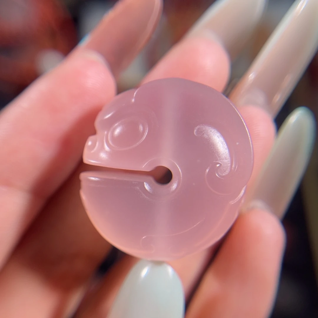 玛瑙/玉髓未镶嵌玉猪龙27*25.2