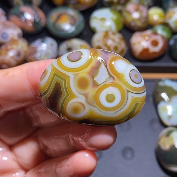 未镶嵌玛瑙/玉髓珠宝半成品118