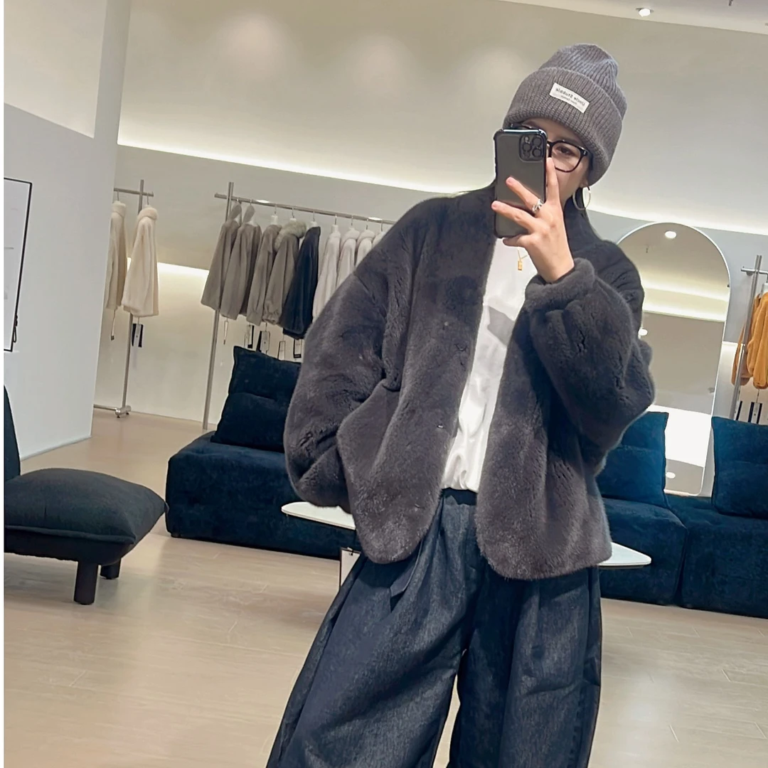 进口天鹅绒整貂水貂皮草女年轻款貂皮大衣v领短款休闲外套