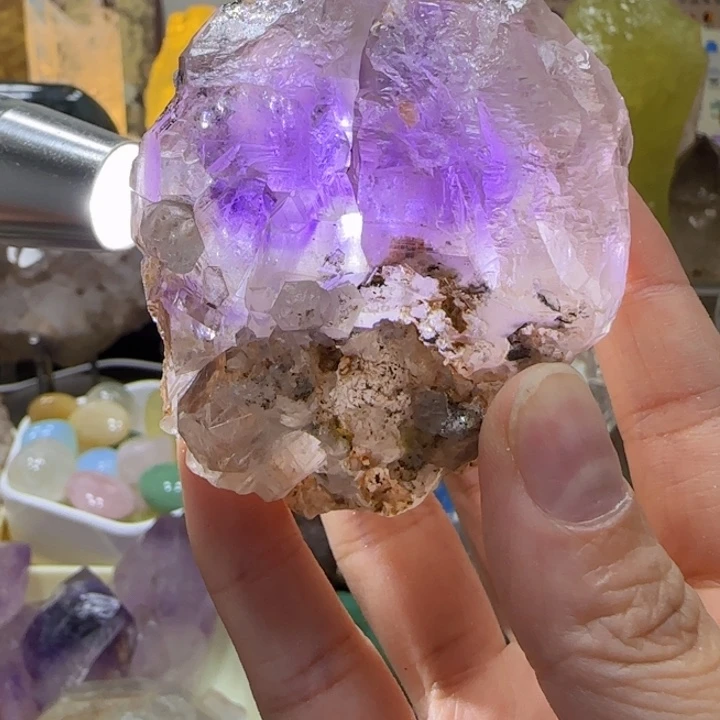 水晶未镶嵌车挂不退换巴西紫水原石