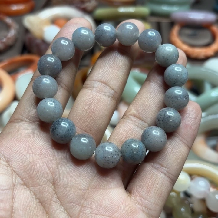 石英岩玉合金颈饰