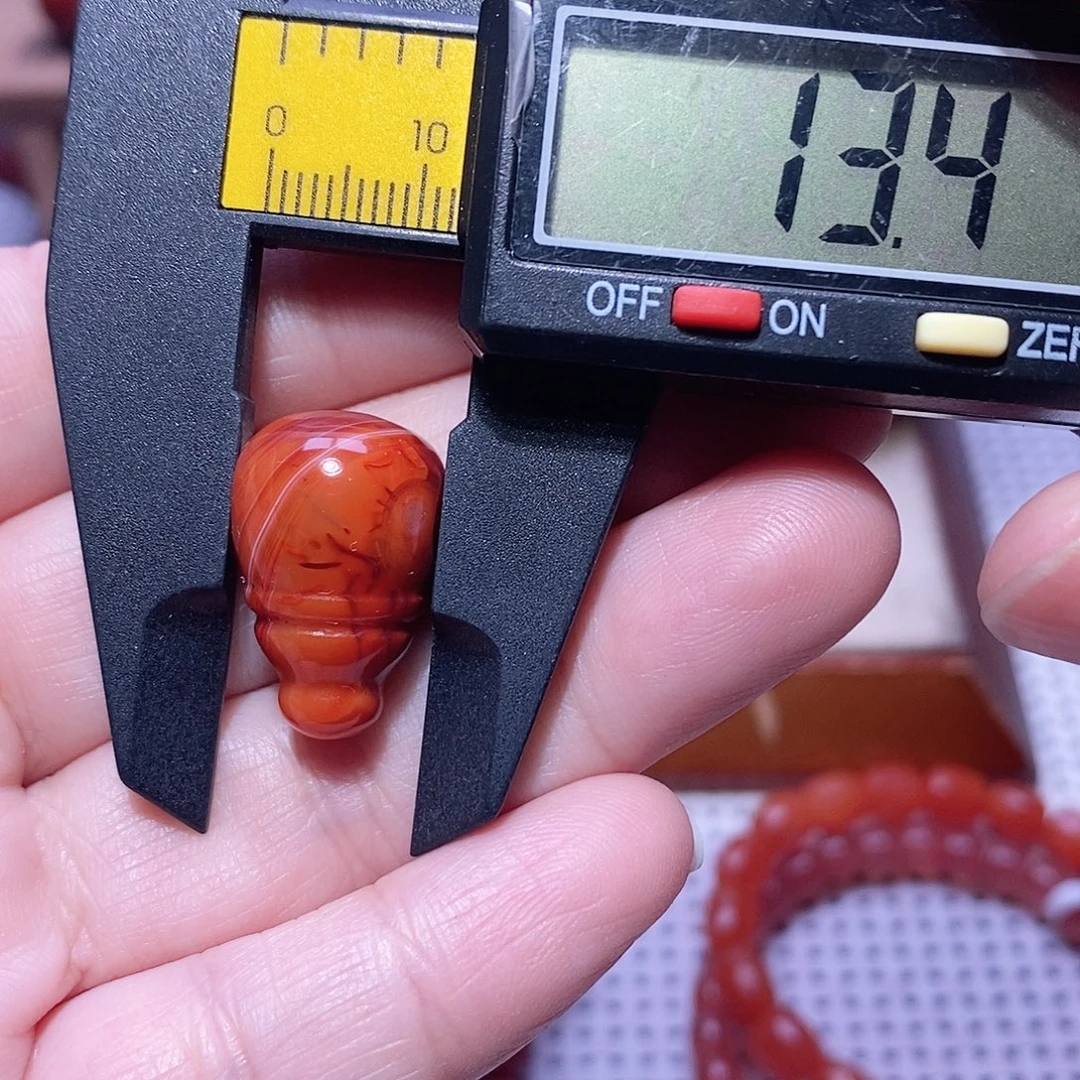 南红玛瑙未镶嵌单珠卡13.5