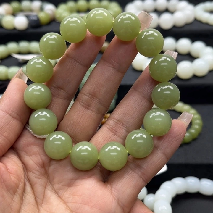 和田玉未镶嵌手链