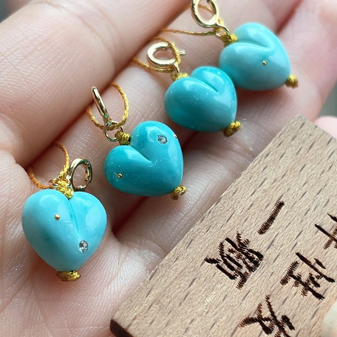 未镶嵌绿松石颈饰