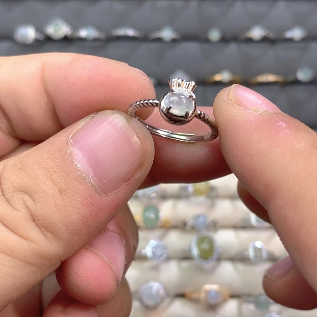 翡翠未镶嵌戒指翡翠