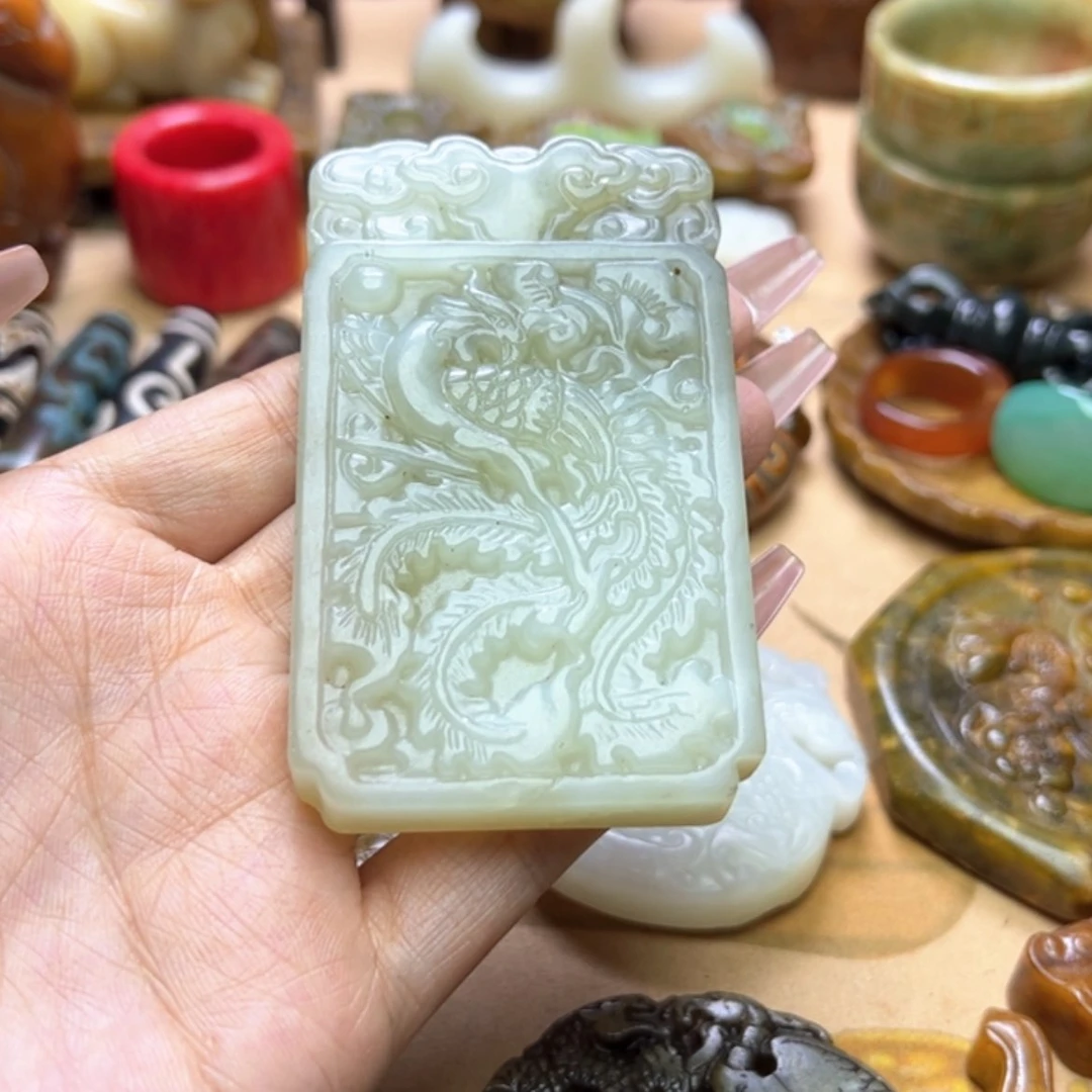 【闪购商品】蛇纹石玉颈饰未镶嵌