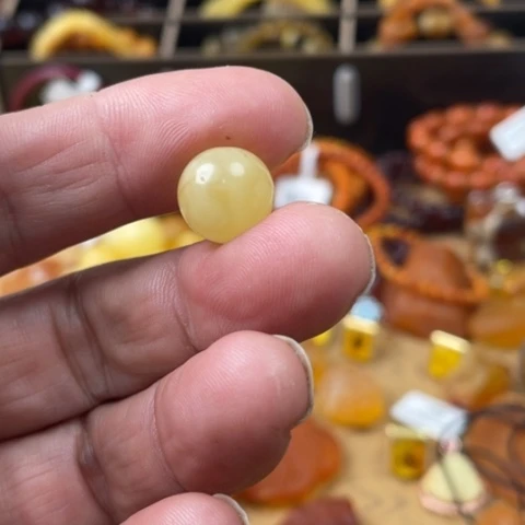 手串琥珀未镶嵌吊坠