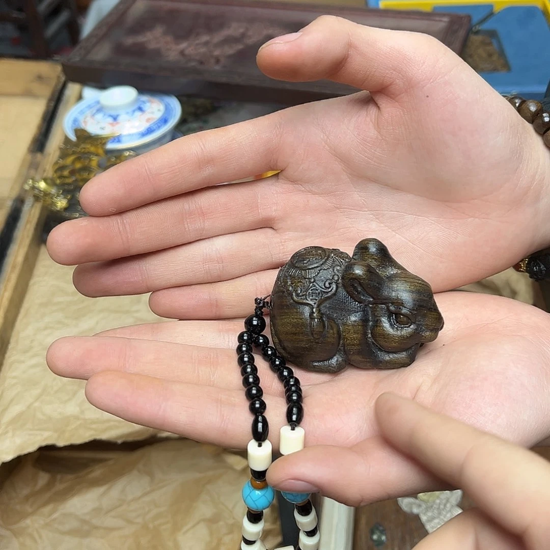 大叶紫檀（黑酸枝木类）