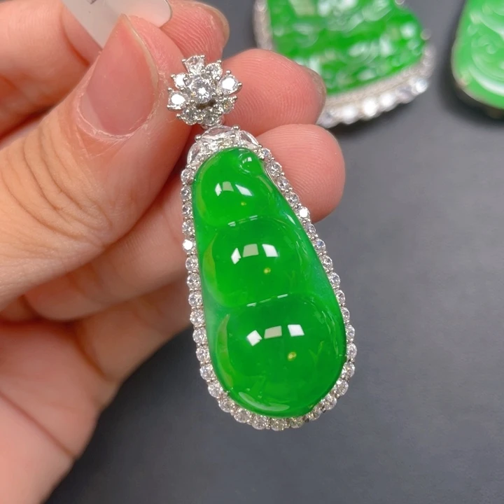 【闪购商品】颈饰银S925镶嵌翡翠翡翠