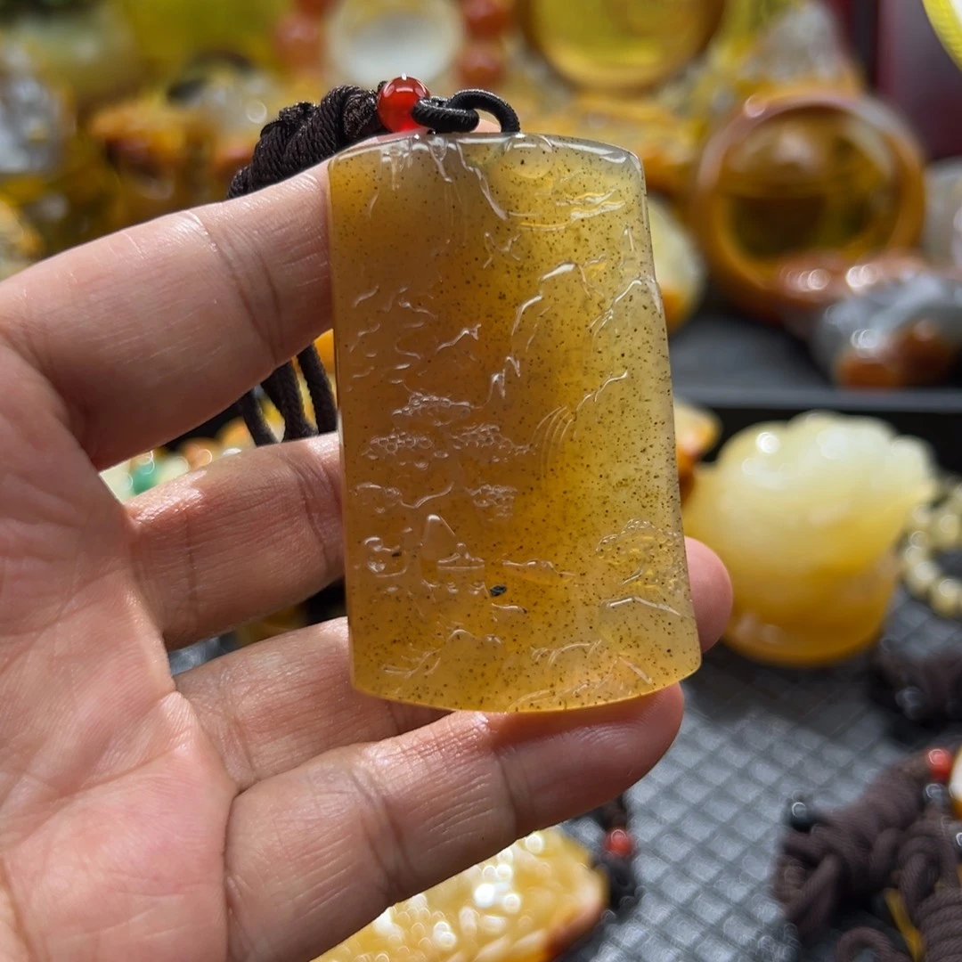 石英质玉未镶嵌颈饰