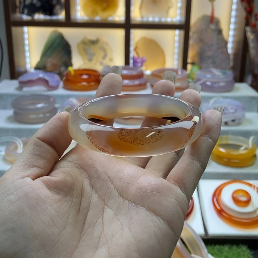 【闪购商品】玛瑙/玉髓手镯未镶嵌改*