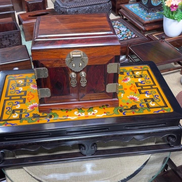 紫檀木类成套家具