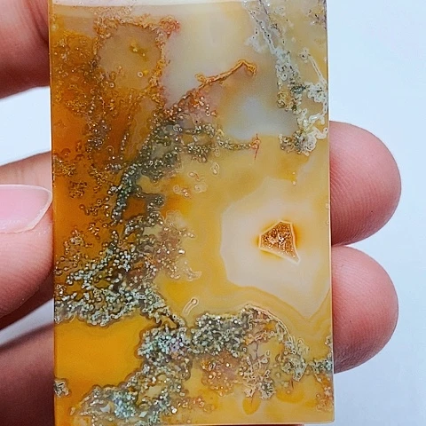 玛瑙/玉髓颈饰未镶嵌子****奶