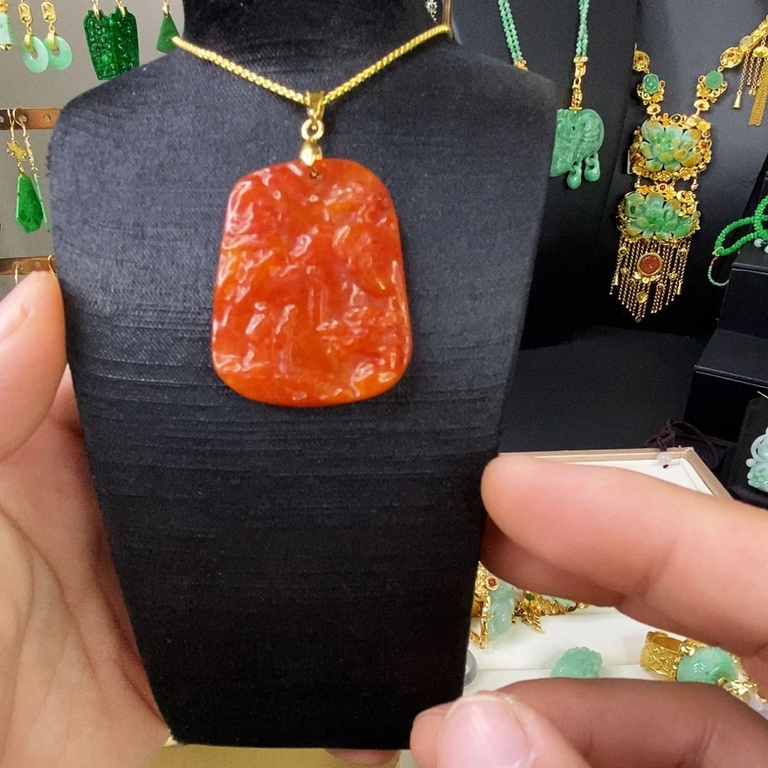 颈饰未镶嵌翡翠吊坠