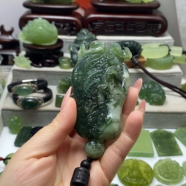 未镶嵌岫玉手把件