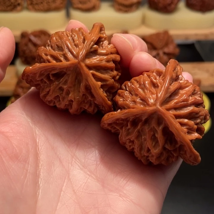 把件桃核任*生文玩核桃