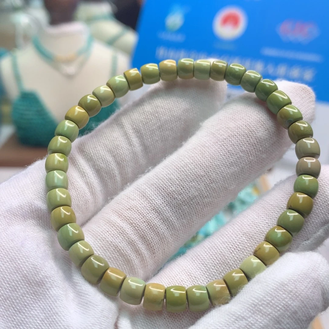 绿松石未镶嵌饰品