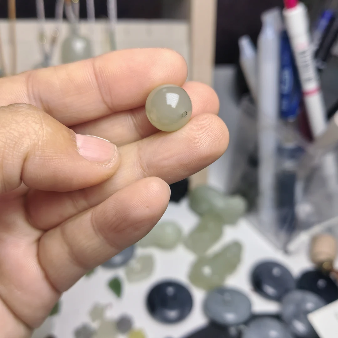 和田玉青海料晴水圆珠卡12