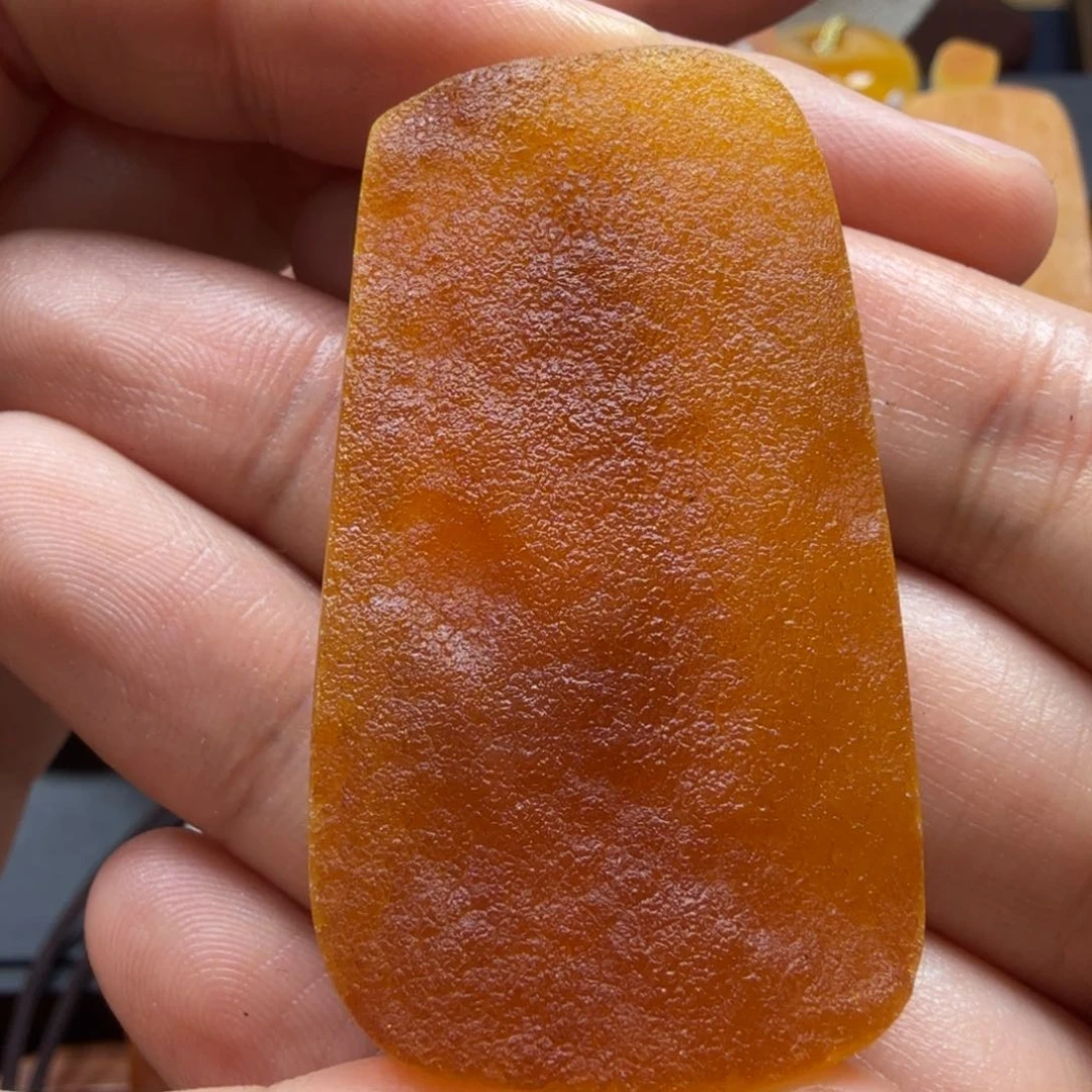 琥珀吊坠(赠链)未镶嵌