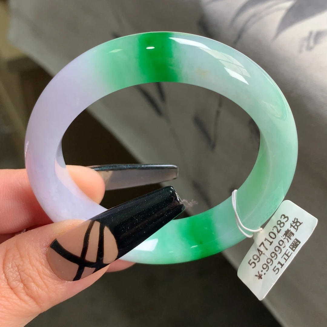 翡翠手镯未镶嵌辣绿春彩正圈