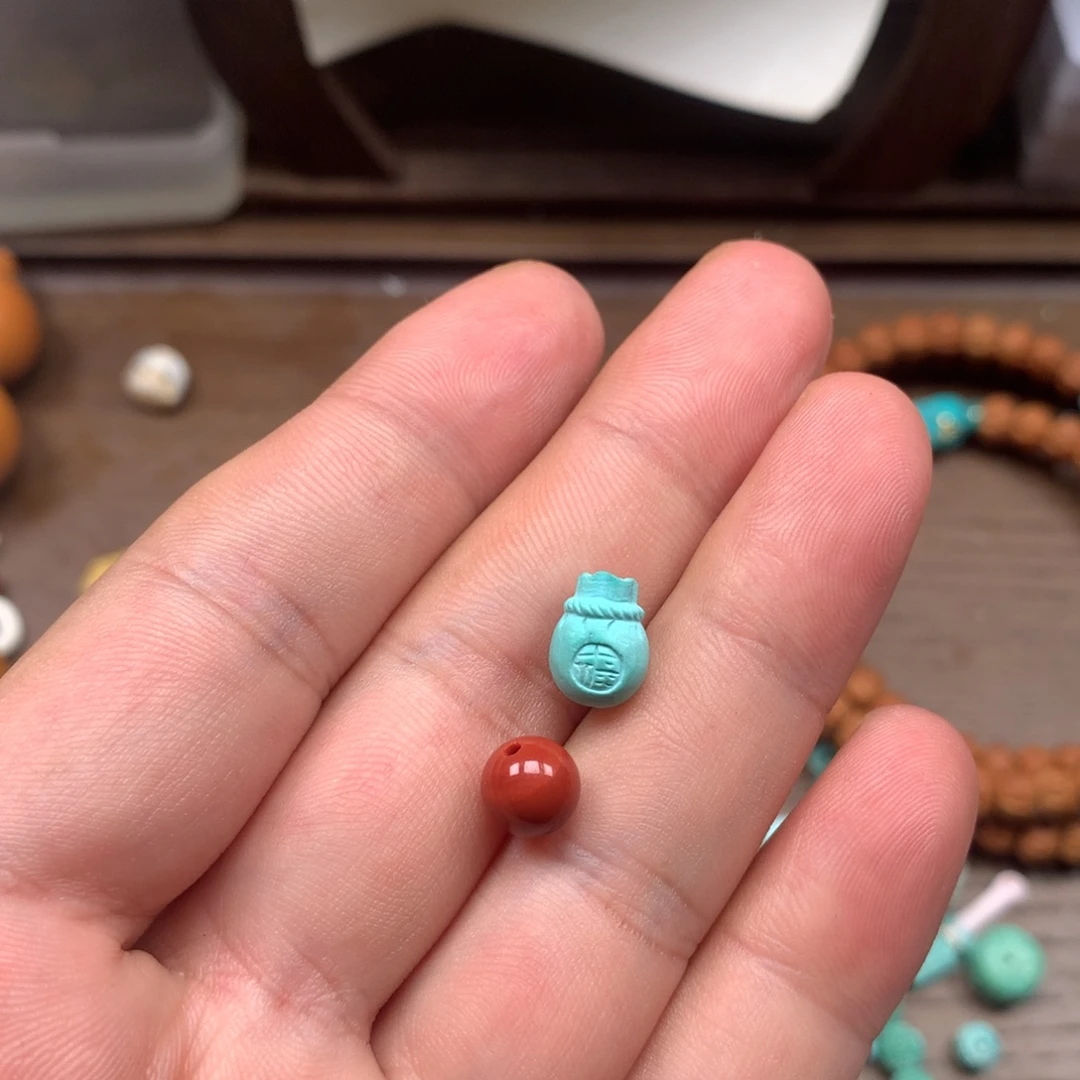 南红玛瑙未镶嵌雕刻
