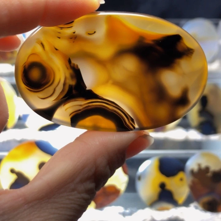 合金玛瑙/玉髓珠宝奇石65