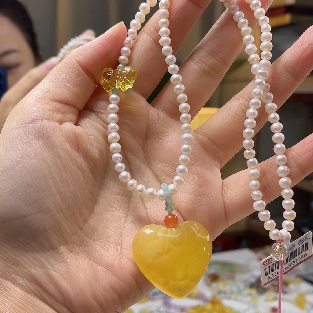 琥珀裸石未镶嵌蜜蜡吊坠