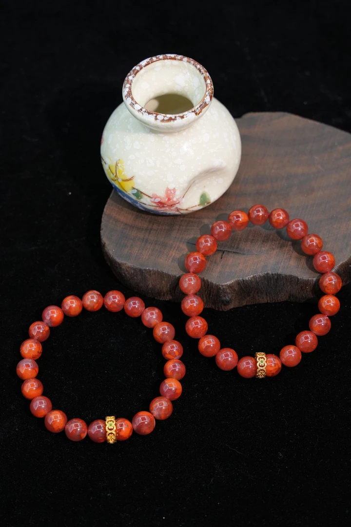 【元宝珠宝】9+南红牛血红火焰纹18k手串多样性发一件JXX1609802