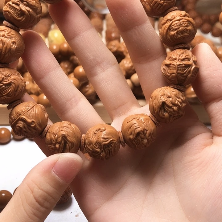 超***的手串/手链橄榄核猴头红料