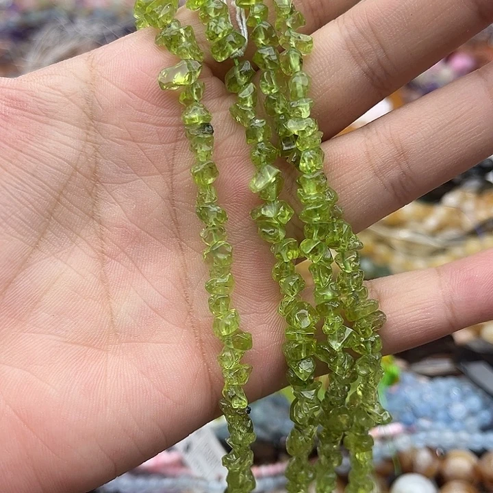 玛瑙/玉髓未镶嵌珠宝半成品一条橄榄石碎石
