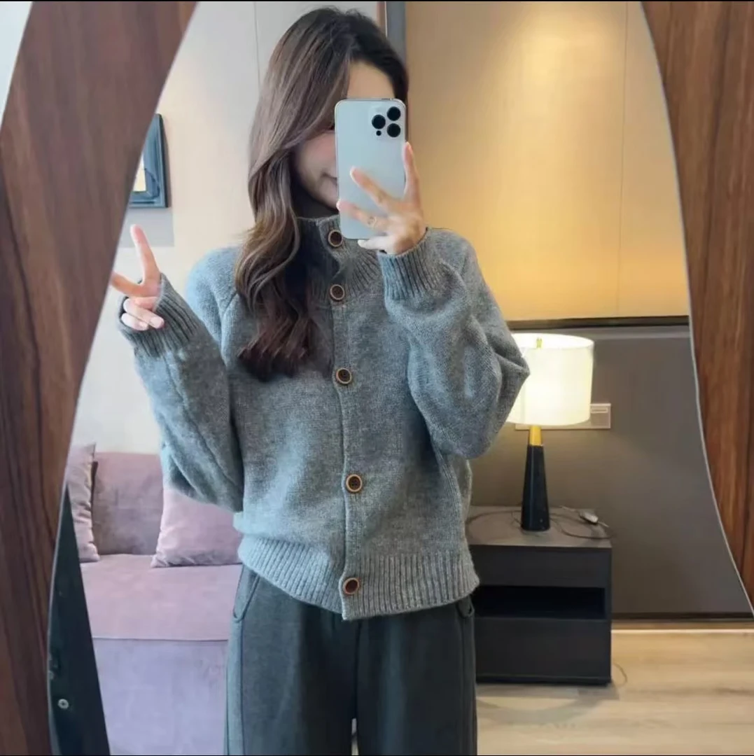 爆款秋冬季新款韩系复古棕扣高领针织衫高级感开衫【九】