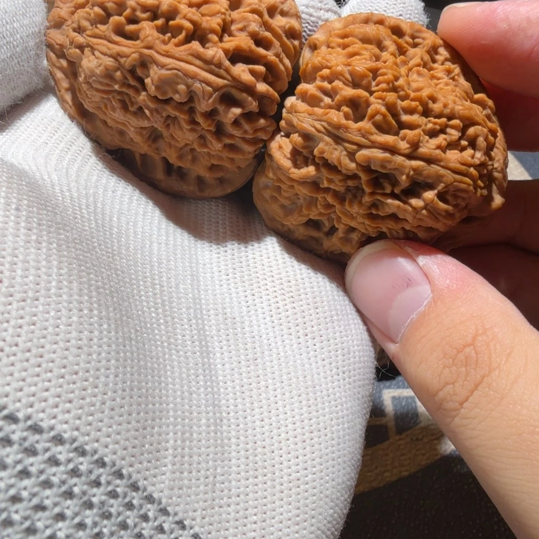 把件文玩核桃三角南疆