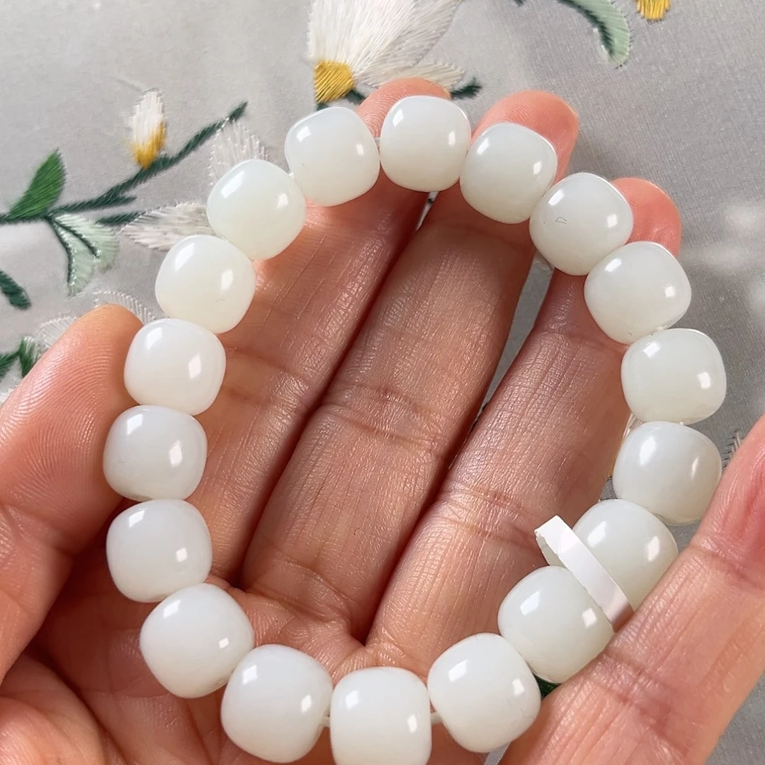 和田玉手链未镶嵌俄芭莎老型11/12