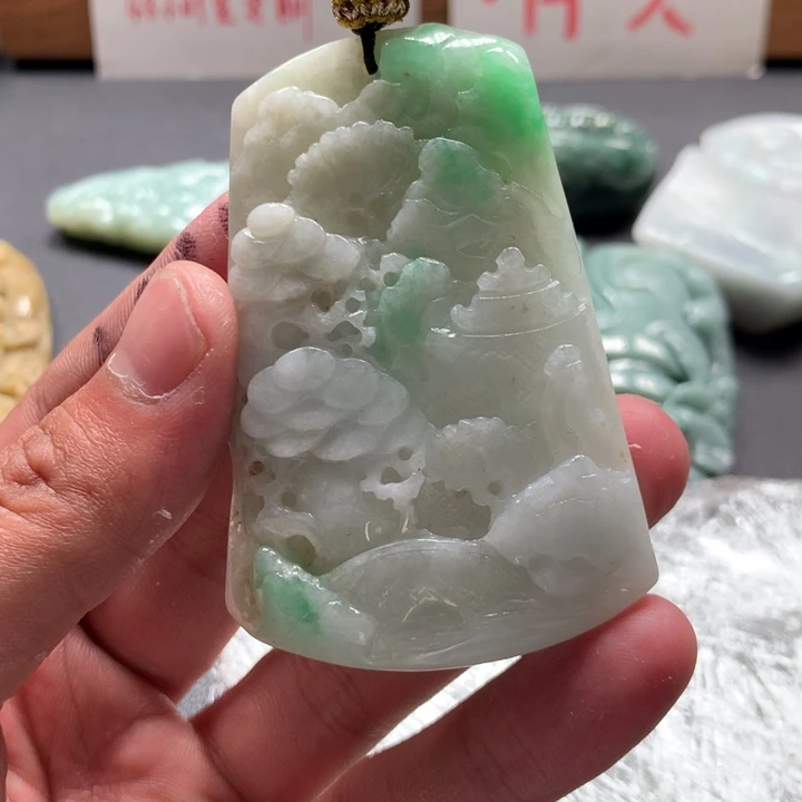 翡翠未镶嵌颈饰保真天然a货翡翠