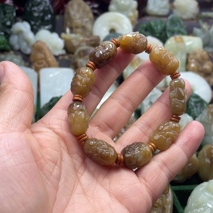 和田玉（糖玉）未镶嵌颈饰