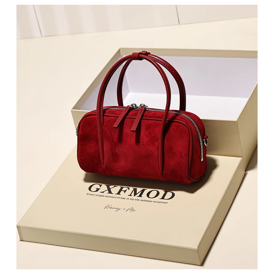 GXFMOD小众设计红色羊绒枕头包女2025早秋新款时尚结婚新娘斜挎包