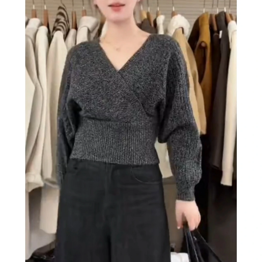 景倩妮气质收腰设计感短款V领毛衣2025冬季新款遮肉显瘦洋气上衣
