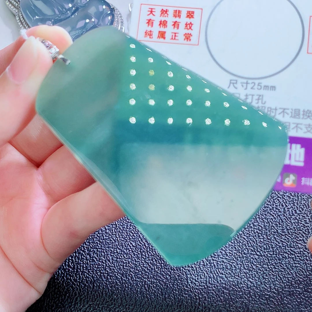 颈饰18K金镶嵌翡翠翡翠