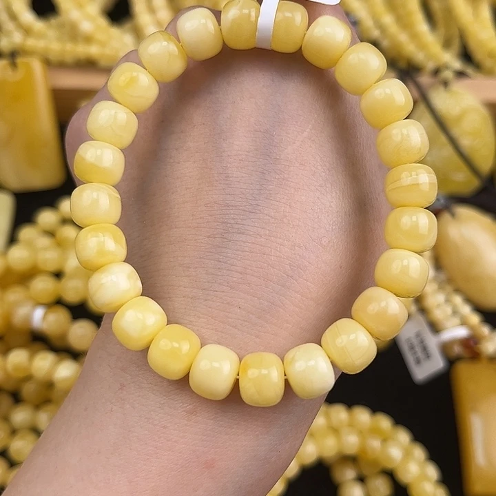 琥珀颈饰未镶嵌琥珀