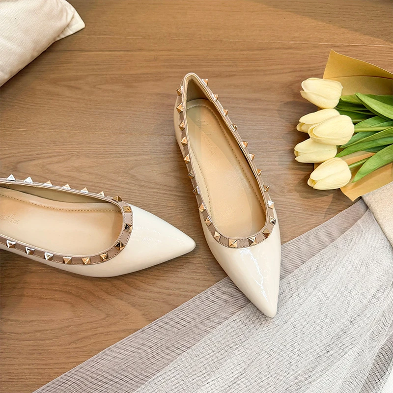 铆钉高跟鞋内增高单鞋女2025春夏新款尖头鞋软底通勤职业跟鞋