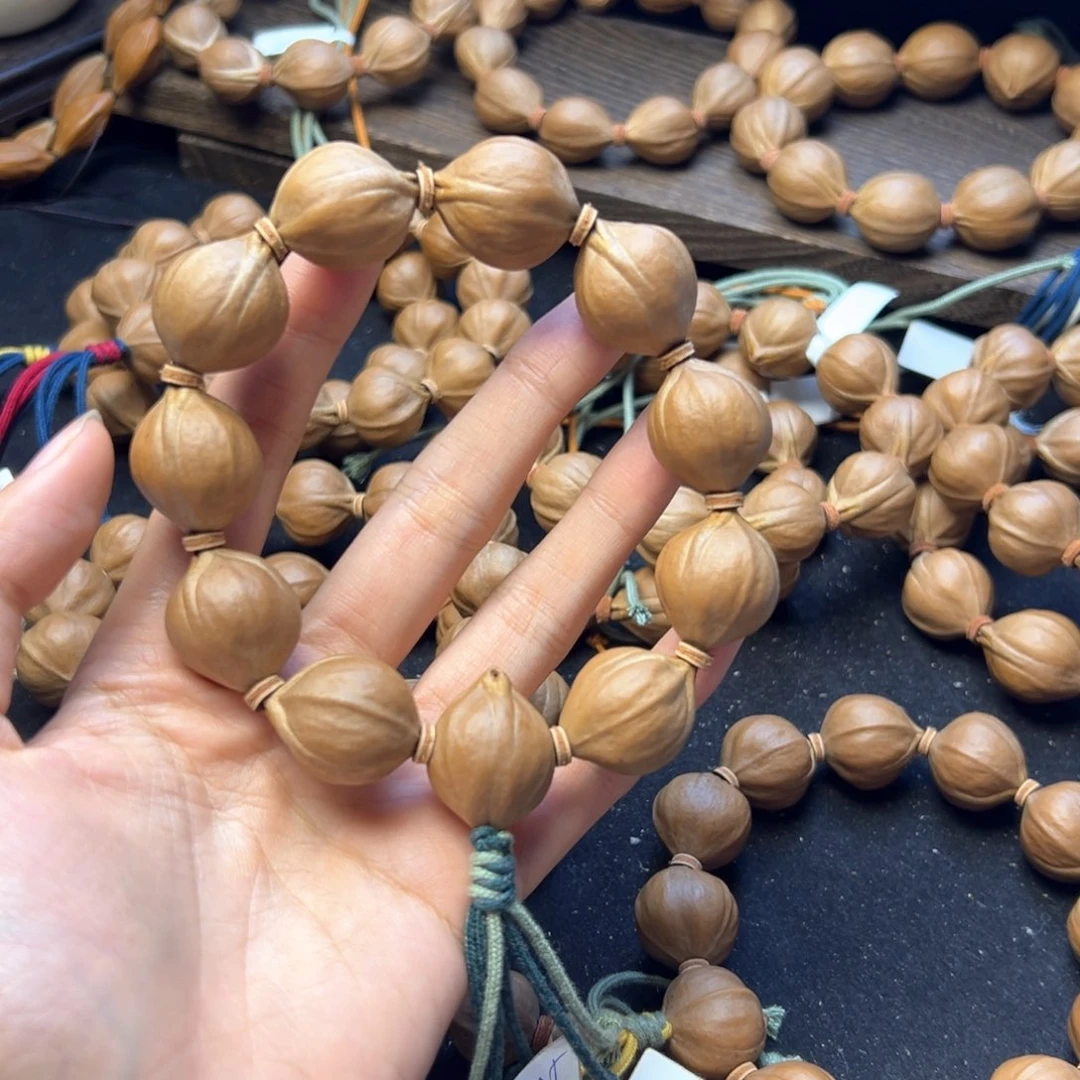 手串橄榄核听*儿2025