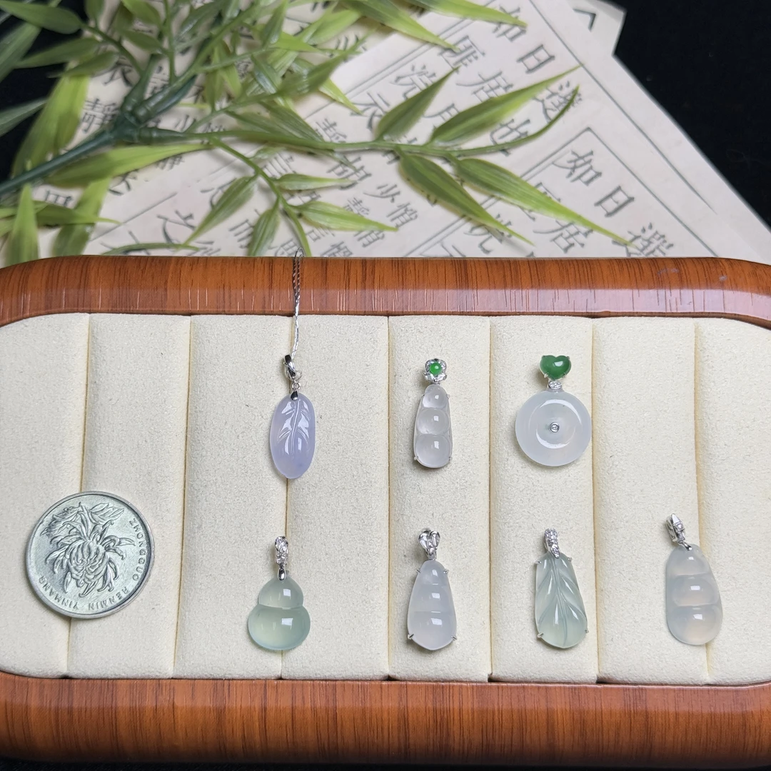 思懿珠宝 18K翡翠吊坠-1980-1-XMG-多样性发一(紫色有色差)