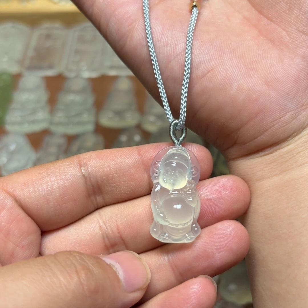 岫玉未镶嵌颈饰吊坠