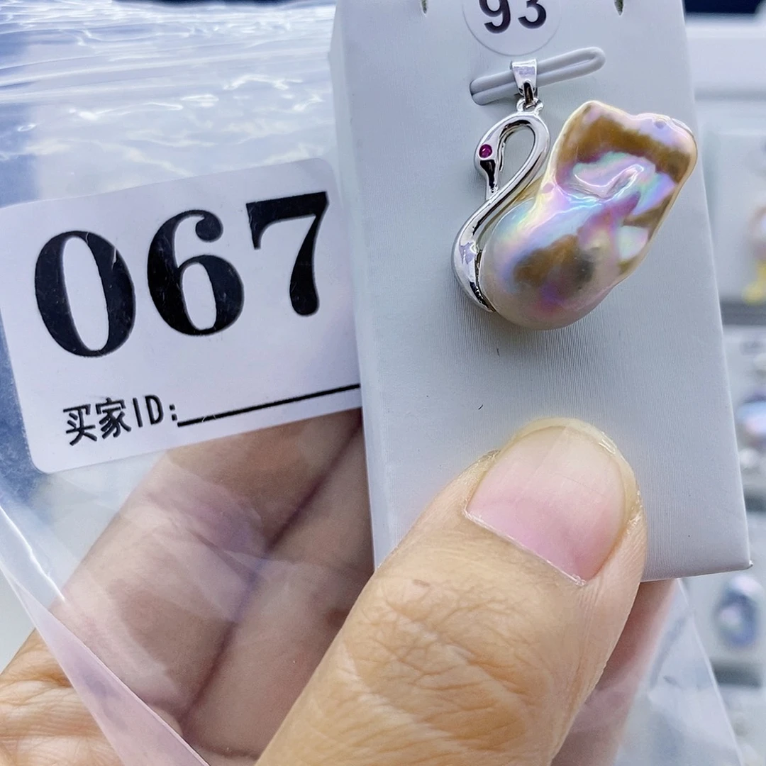 颈饰钛钢淡水珍珠