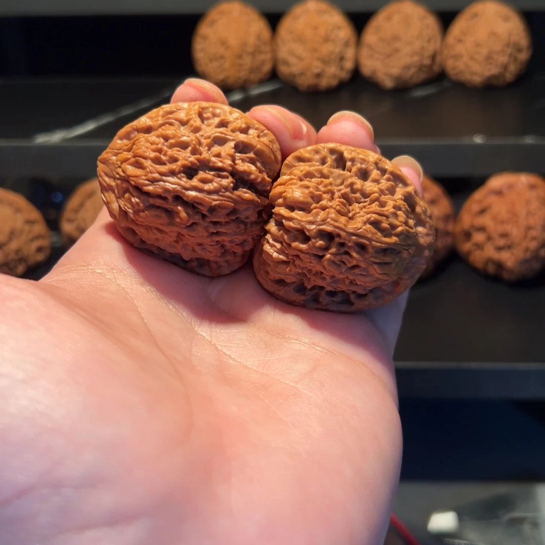 文玩核桃把件39三角南疆石（全品（底泛油