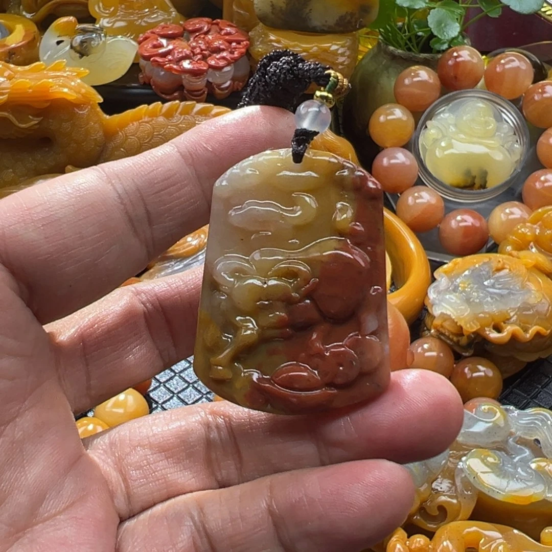 石英质玉未镶嵌颈饰