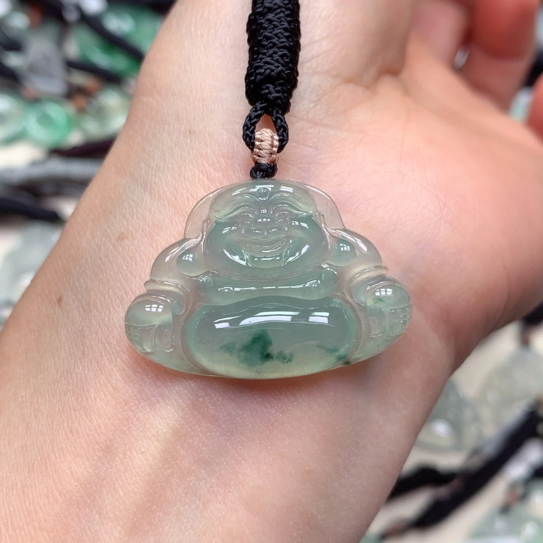 翡翠未镶嵌颈饰佛公