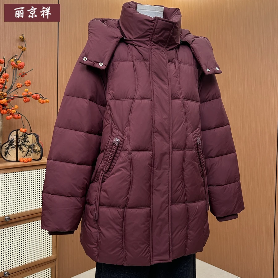 高端妈妈冬装新款洋气好看轻薄加厚中长款连帽羽绒棉服外套女上衣